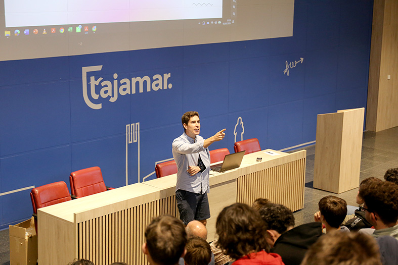 Javier Cascón en las jornadas de formación de alumnos FP Tajamar